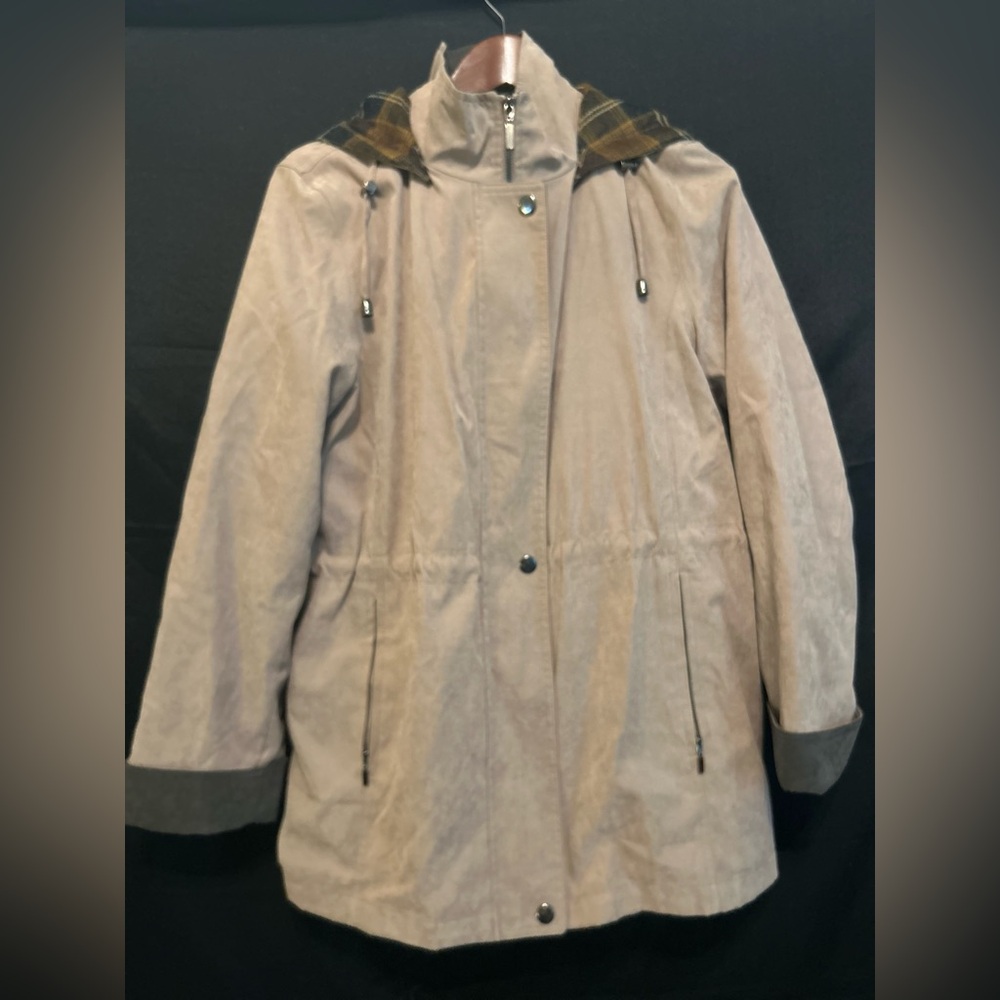 Liz Claiborne Lizwear Hooded Tan Coat W/ Removable Plaid Lining Pockets Small